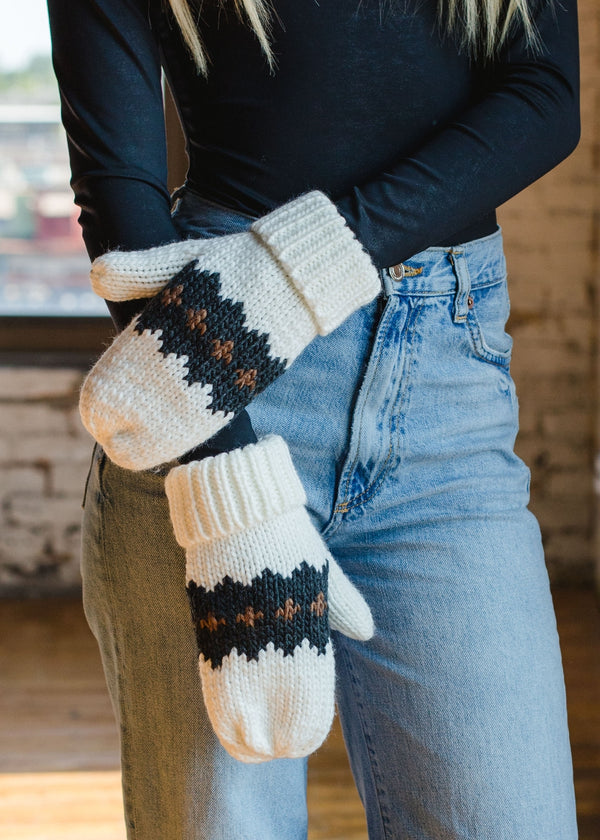 Ivory Argyle Knit Mittens